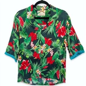 Title: Paradise Found Red Hibiscus Hawaiian Shirt | Women's XS | Made in Hawaii